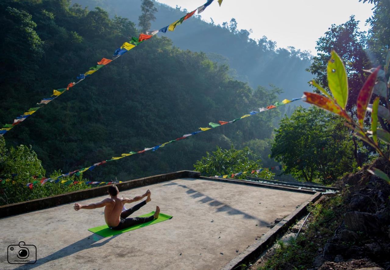 Hotel AQUAONEWORLD, A Nature Retreat Above NEER Waterfall Rishīkesh Exterior foto