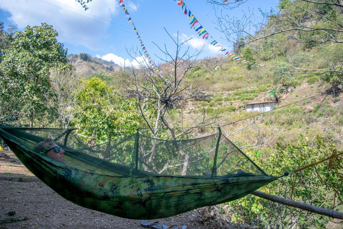 Hotel AQUAONEWORLD, A Nature Retreat Above NEER Waterfall Rishīkesh Exterior foto