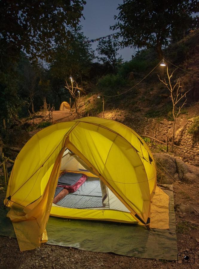 Hotel AQUAONEWORLD, A Nature Retreat Above NEER Waterfall Rishīkesh Exterior foto