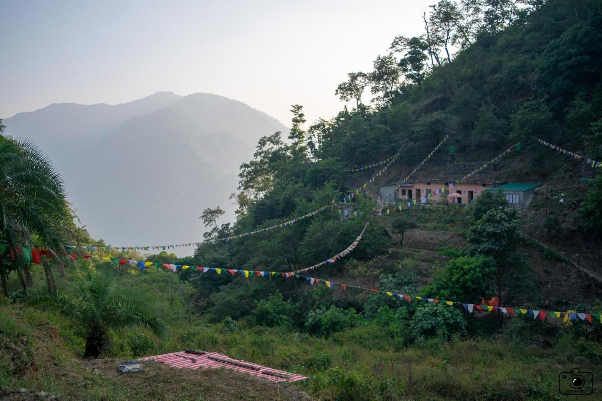 Hotel AQUAONEWORLD, A Nature Retreat Above NEER Waterfall Rishīkesh Exterior foto