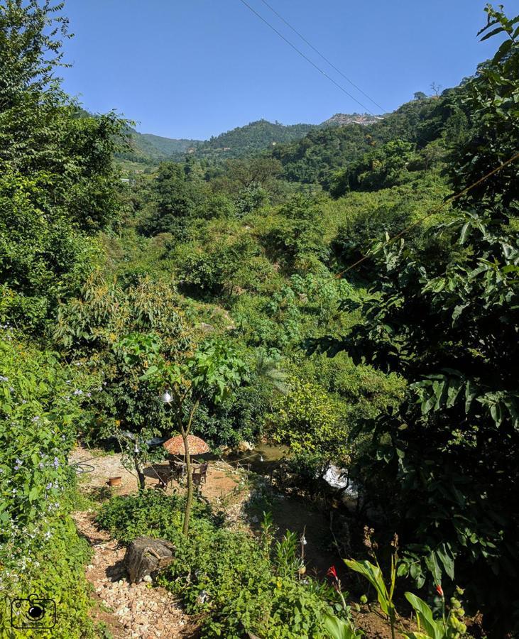 Hotel AQUAONEWORLD, A Nature Retreat Above NEER Waterfall Rishīkesh Exterior foto